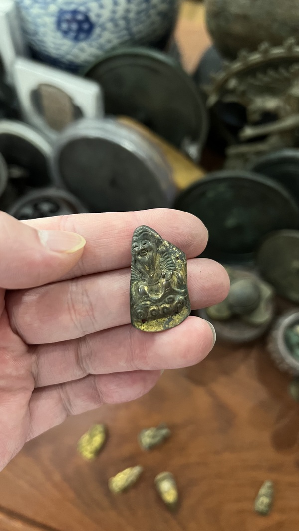 古玩雜項清代鎏金帽飾拍賣,當前價格299元