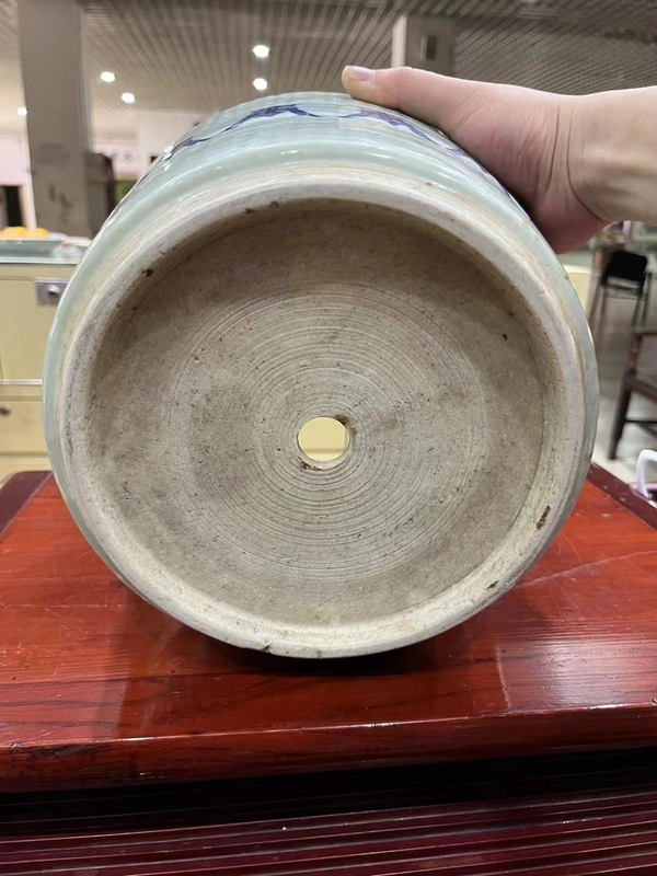 古玩陶瓷冬青釉青花壽字紋筒式爐拍賣,當前價格9800元