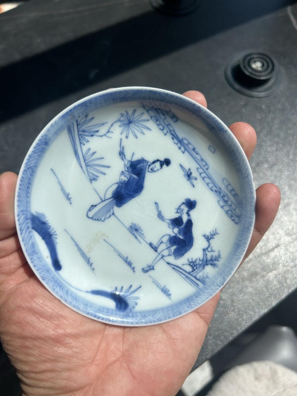 古玩陶瓷清代雍正青花鑼鼓人物故事紋盤(細路)拍賣,當前價格0元