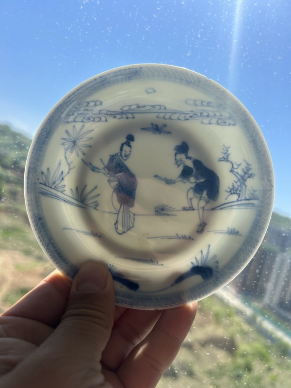 古玩陶瓷清代雍正青花鑼鼓人物故事紋盤(細路)拍賣,當前價格0元