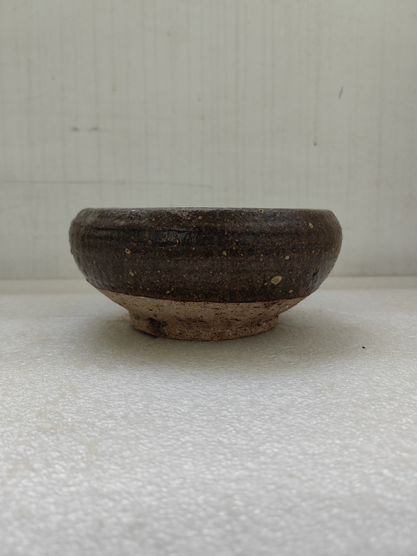 古玩陶瓷褐釉香爐拍賣,當前價格567元