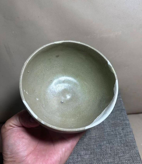 古玩陶瓷岳州窯青釉羅漢造型茶盞拍賣，當前價格0元