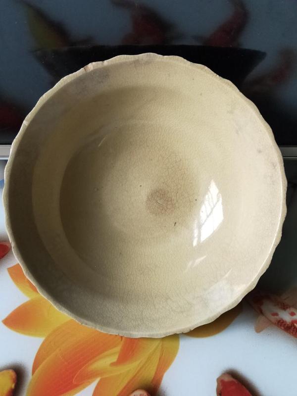 古玩陶瓷哥釉花口碗拍賣，當前價格2800元