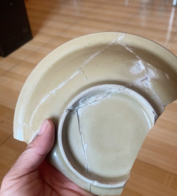 古玩陶瓷南宋龍泉青瓷黃釉折沿洗標本拍賣，當前價格99元