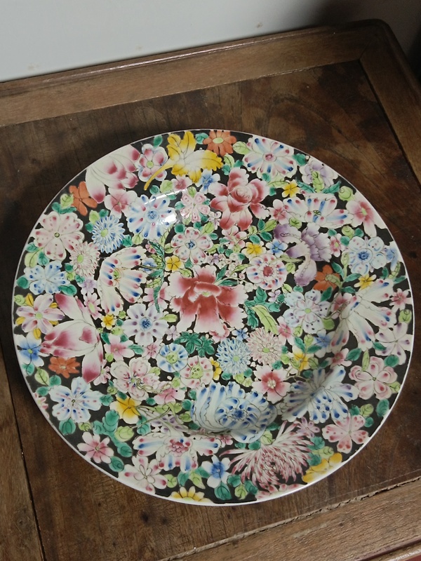古玩陶瓷民國粉彩百花不落地紋折沿盤(大尺寸)拍賣,當前價格3200元