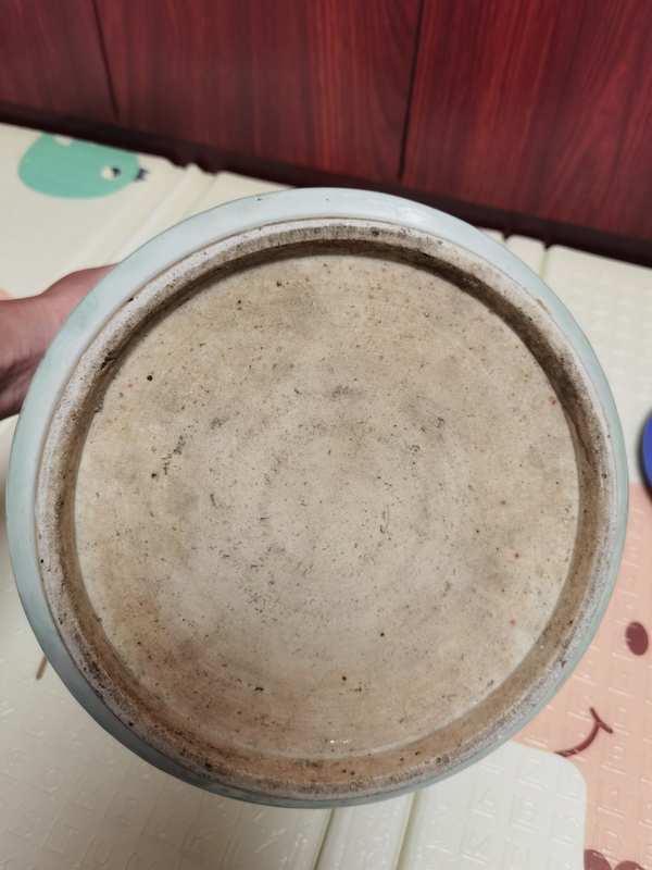 古玩陶瓷青釉暗刻花卉紋爐拍賣,當前價格12000元