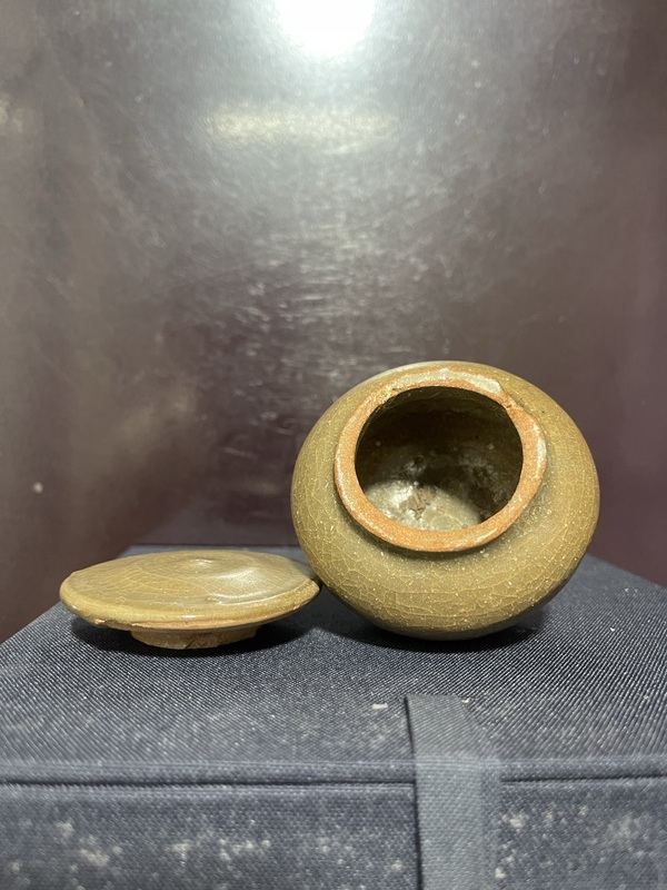 古玩陶瓷元龍泉青瓷小蓋罐拍賣,當前價格3980元