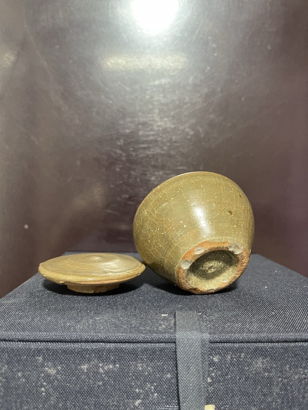 古玩陶瓷元龍泉青瓷小蓋罐拍賣,當前價格3980元