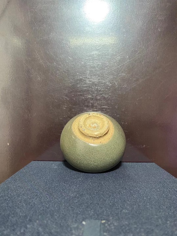 古玩陶瓷明龍泉青瓷蘋果尊拍賣,當前價格5500元