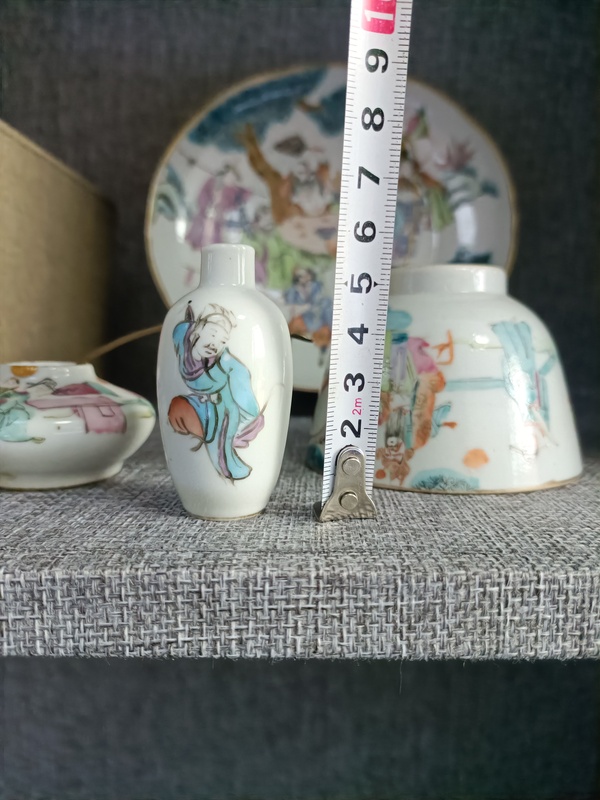 古玩陶瓷同治粉彩人物紋鼻煙壺拍賣,當前價格2600元