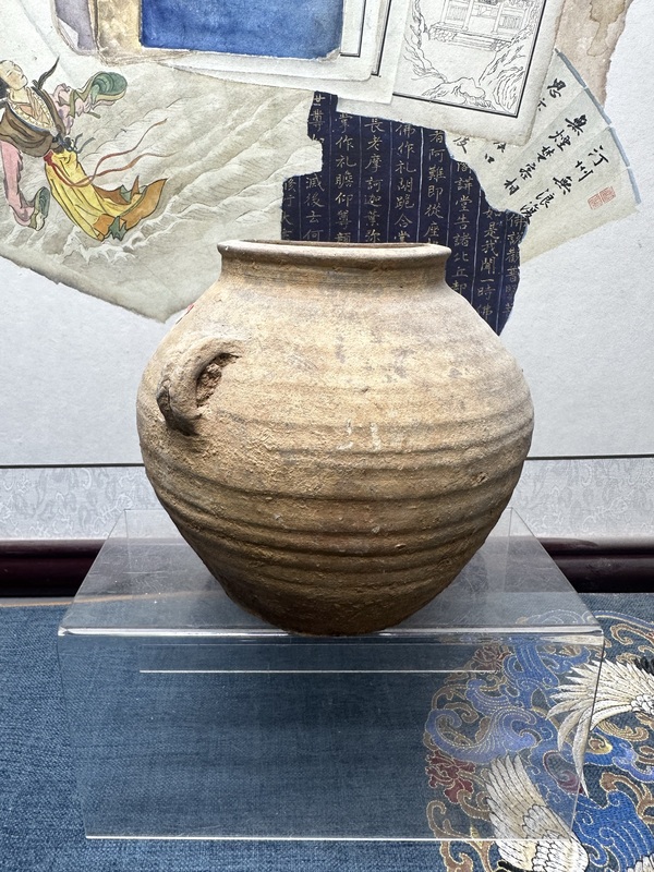 古玩陶瓷漢代精品旋紋雙系罐 南京博物館同款拍賣,當前價格1188元