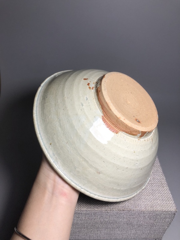 古玩陶瓷龍泉青白釉大茶缽拍賣,當前價格888元