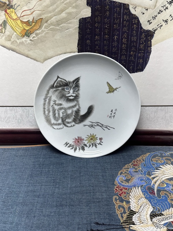 古玩轉賣70年代博山刻瓷耄耋紋盤拍賣，當前價格2300元