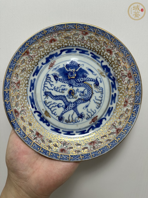 古玩民國·青花加彩龍紋玲瓏瓷盤真品鑒賞圖