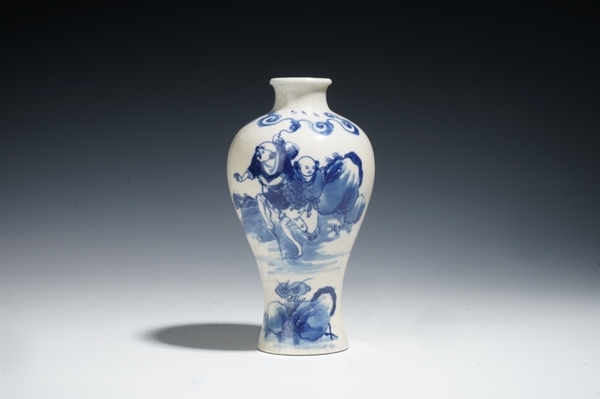 古玩陶瓷煨瓷青花(八仙之鐵拐李)梅瓶拍賣,當(dāng)前價(jià)格16888元