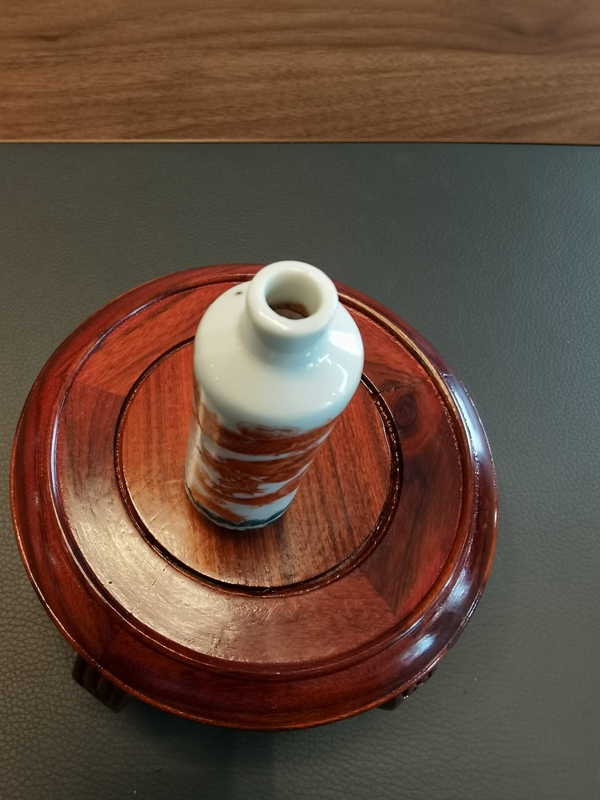古玩陶瓷晚清五爪礬紅蒼龍教子鼻煙壺拍賣,當(dāng)前價(jià)格1688元