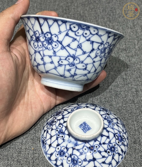 古玩陶瓷青花冰梅圖蓋碗真品鑒賞圖