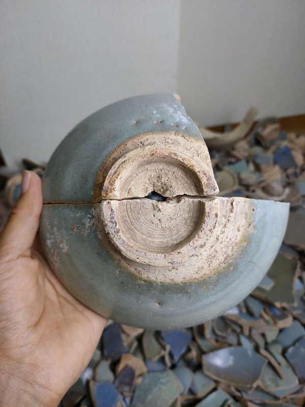 古玩陶瓷館藏級金代鈞窯天藍釉大碗拍賣,當前價格980元