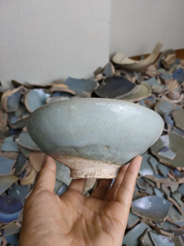 古玩陶瓷館藏級金代鈞窯天藍釉大碗拍賣,當前價格980元