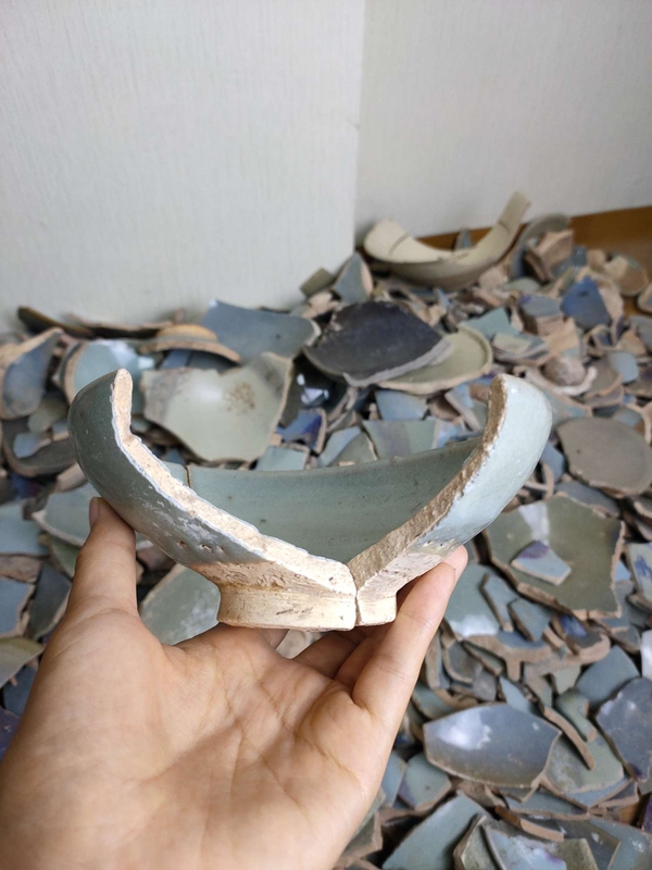 古玩陶瓷館藏級金代鈞窯天藍釉大碗拍賣,當前價格980元