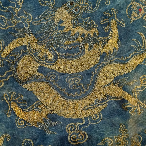 古玩雜項(xiàng)盤金繡龍紋吉服袍真品鑒賞圖