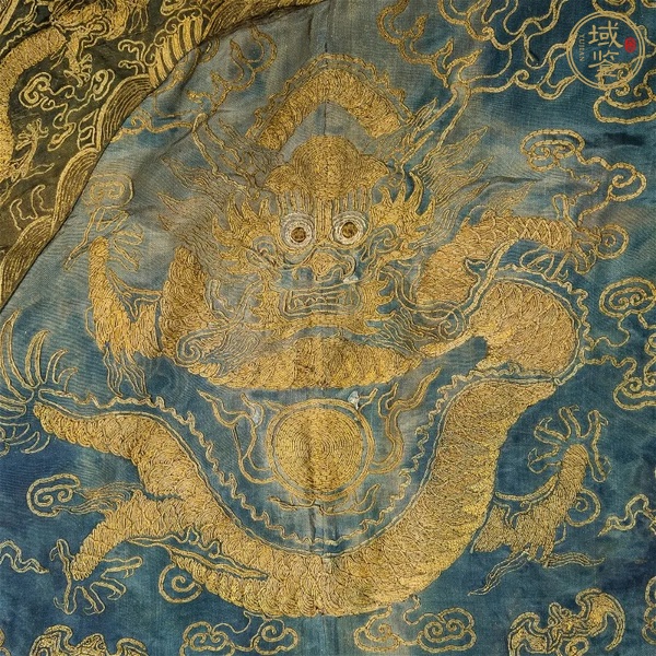 古玩雜項(xiàng)盤金繡龍紋吉服袍真品鑒賞圖