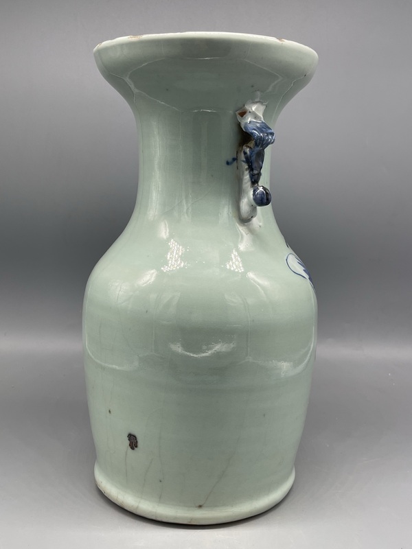 古玩陶瓷清中期青花豆青釉加白陶淵明愛(ài)菊?qǐng)D100 件瓶拍賣,當(dāng)前價(jià)格1782元