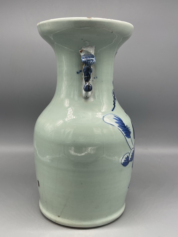 古玩陶瓷清中期青花豆青釉加白陶淵明愛(ài)菊?qǐng)D100 件瓶拍賣,當(dāng)前價(jià)格1782元