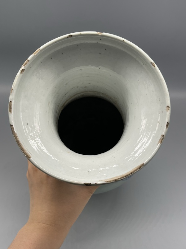 古玩陶瓷清中期青花豆青釉加白陶淵明愛(ài)菊?qǐng)D100 件瓶拍賣,當(dāng)前價(jià)格1782元