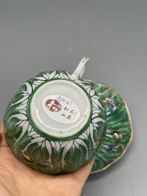 古玩陶瓷民國廣彩白菜紋杯碟套拍賣,當(dāng)前價(jià)格999元