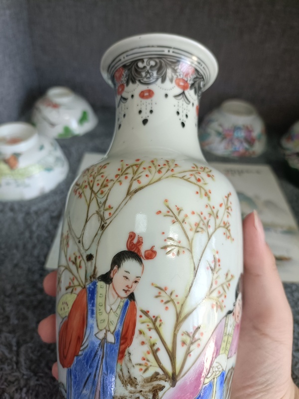 古玩陶瓷民國時期粉彩紅樓夢人物賞瓶拍賣,當前價格3888元