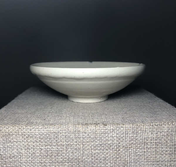 古玩陶瓷邢窯白釉唇口碗拍賣,當前價格6600元