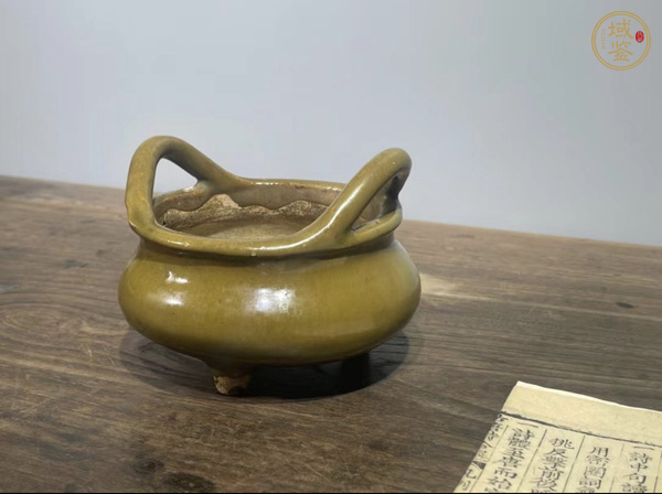 古玩陶瓷茶葉末釉雙耳三足爐真品鑒賞圖