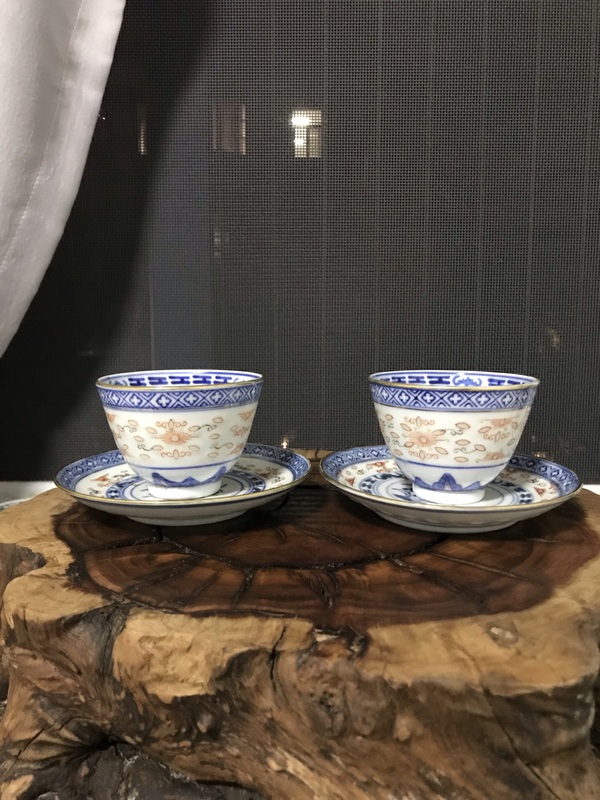 古玩陶瓷民國青花花卉紋玲瓏瓷杯碟兩套拍賣,當前價格688元