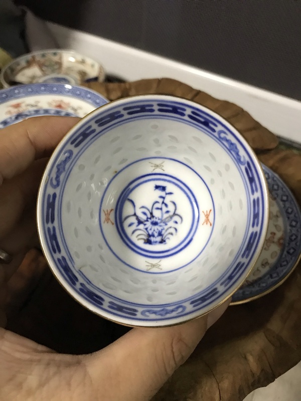 古玩陶瓷民國青花花卉紋玲瓏瓷杯碟兩套拍賣,當前價格688元