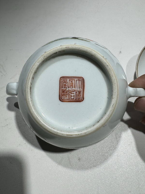 古玩陶瓷清同治·細路粉彩花卉紋參壺拍賣,當前價格4500元