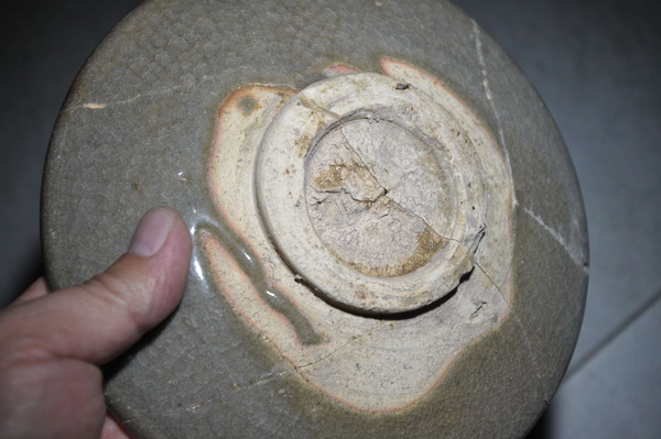 古玩陶瓷金元精品鈞窯月白釉冰片紋紫斑盤拍賣,當前價格2980元
