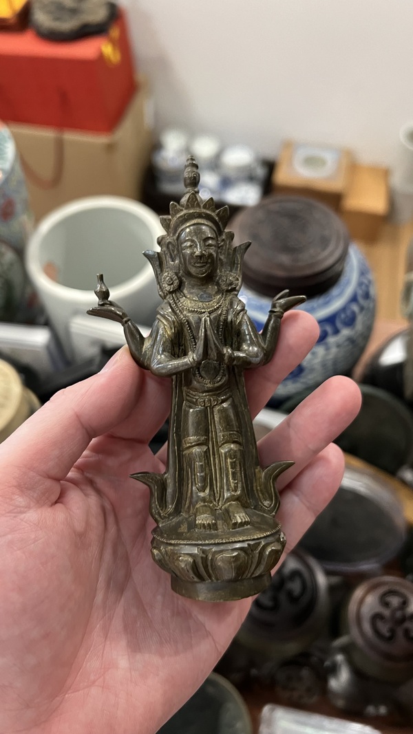 古玩雜項清末四臂觀音造像拍賣,當前價格2999元