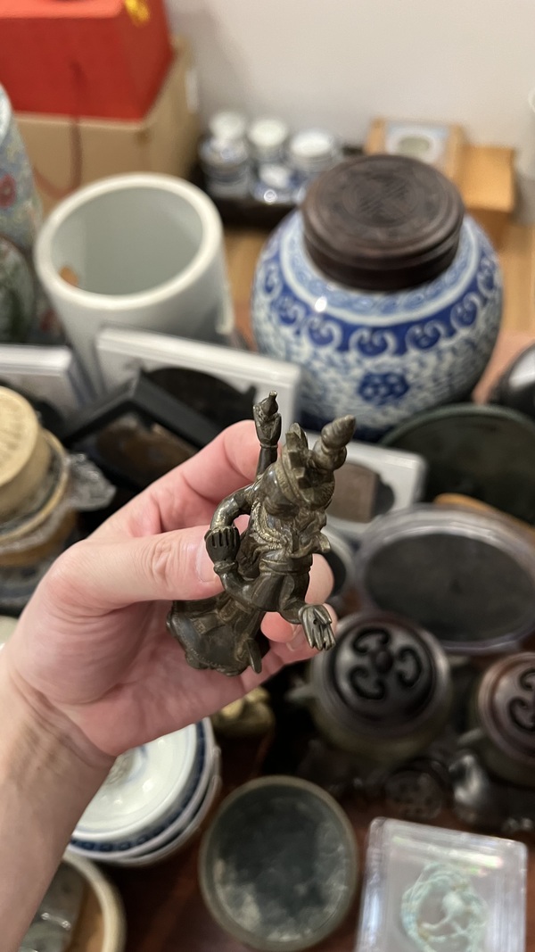 古玩雜項清末四臂觀音造像拍賣,當前價格2999元
