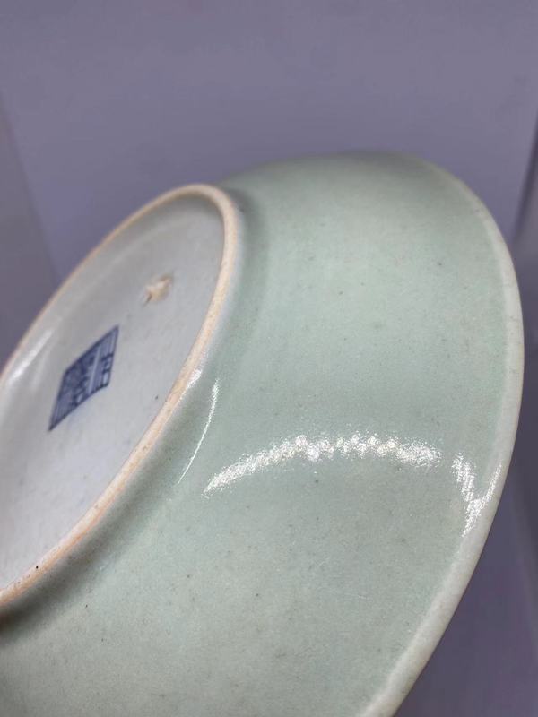 古玩陶瓷清嘉慶年制豆青釉大盤拍賣,當前價格128元