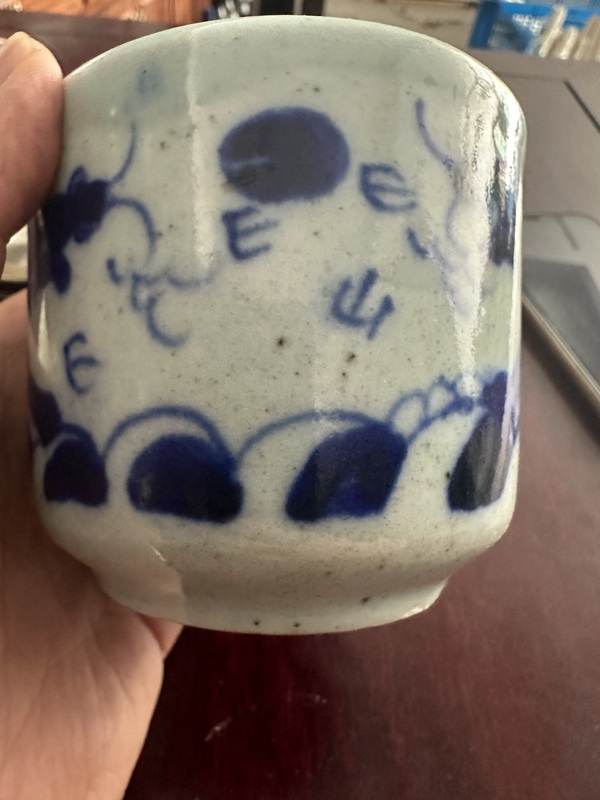 古玩陶瓷龍紋圈足筒式香爐拍賣，當(dāng)前價格52元