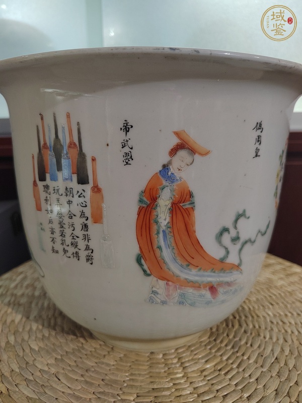 古玩陶瓷粉彩花盆真品鑒賞圖