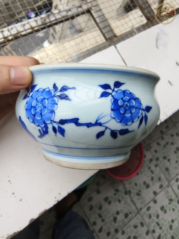 古玩陶瓷青花香爐真品鑒賞圖