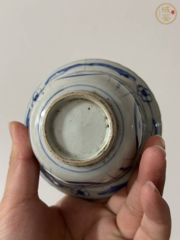 古玩陶瓷青花折沿碗真品鑒賞圖