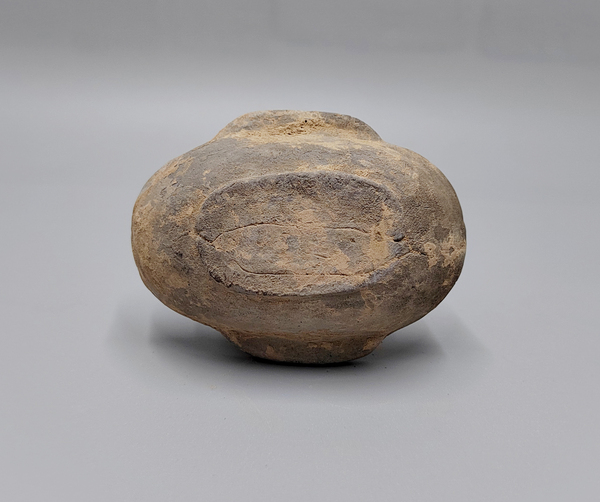 古玩陶瓷館藏級(jí)形珍品漢代灰陶羽殤杯拍賣,當(dāng)前價(jià)格980元