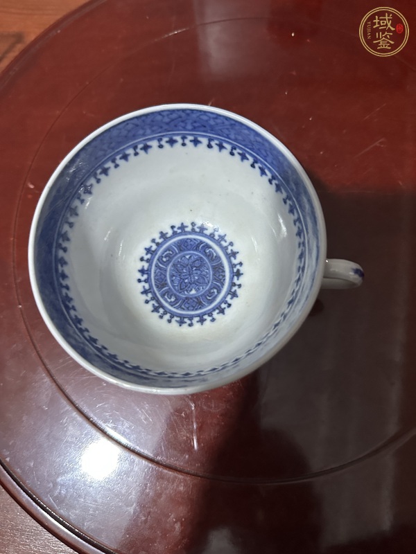 古玩陶瓷青花折枝花卉紋茶杯真品鑒賞圖