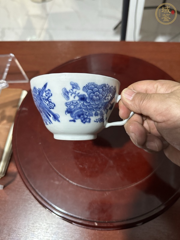 古玩陶瓷青花折枝花卉紋茶杯真品鑒賞圖