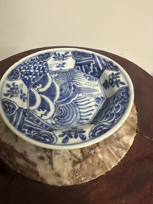 古玩陶瓷明末青花花卉紋盤拍賣,當(dāng)前價格3000元