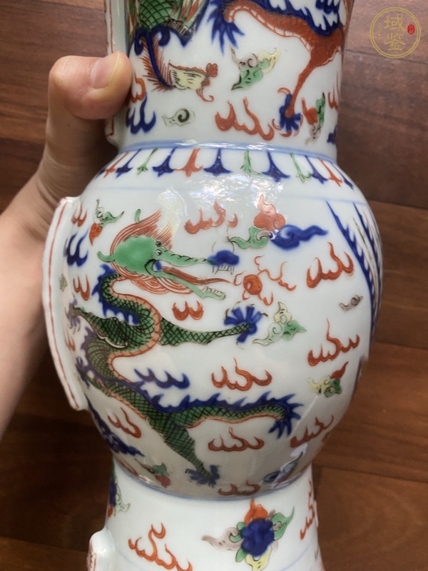 古玩陶瓷青花五彩龍鳳紋花觚真品鑒賞圖