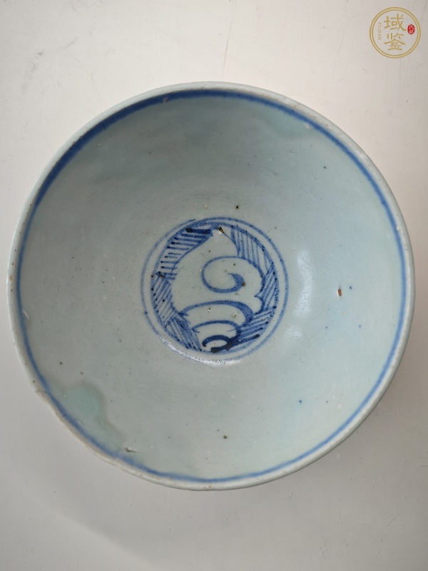 古玩陶瓷青花海馬紋茶碗真品鑒賞圖